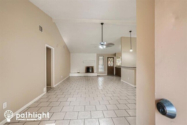 Foto del edificio - 11415 Olivewood Dr