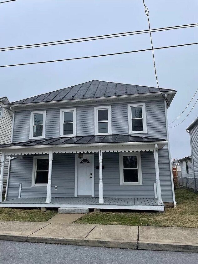 Primary Photo - 318 Highland Ave
