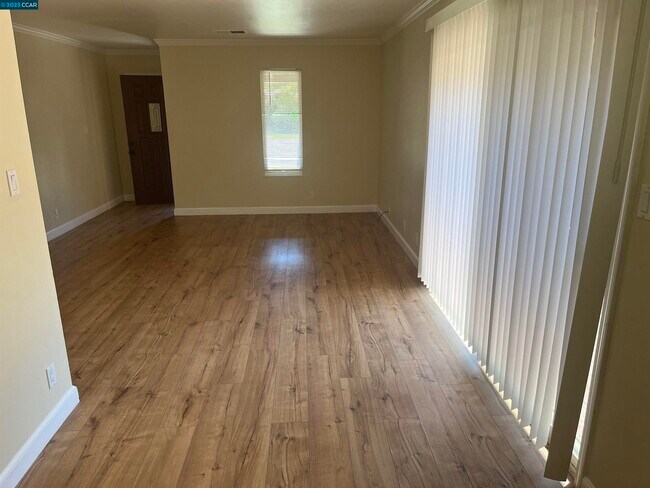 Building Photo - 2093 Olivera Rd