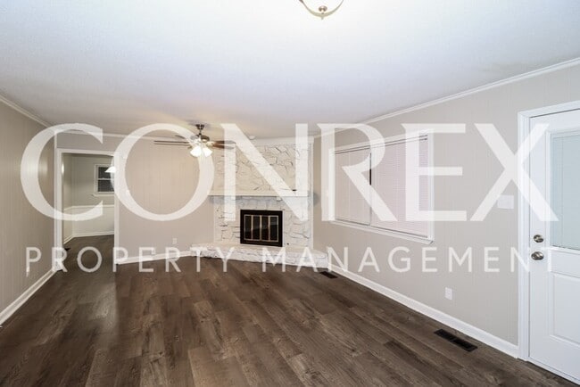 Building Photo - Welcoming 3 Bed/2 Bath