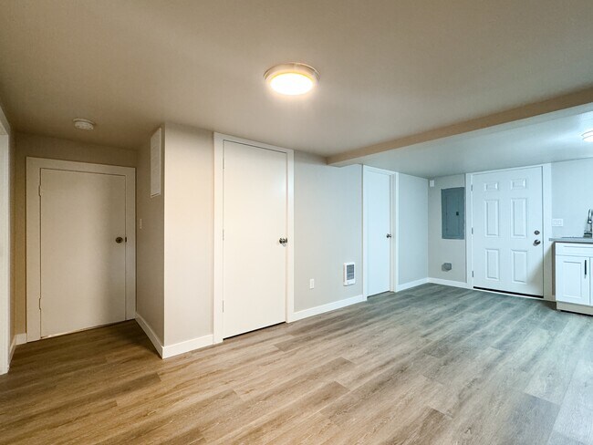 Foto del edificio - 2301 NE 125th St