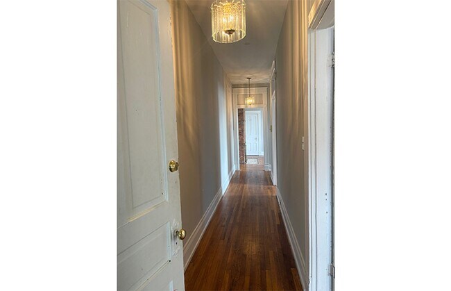 Foto del edificio - 3241 Jefferson Ave