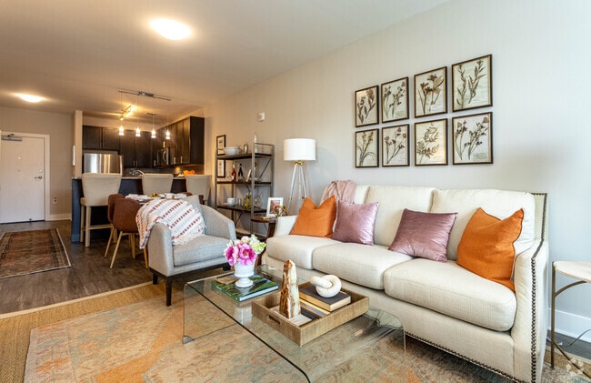 1BR, 1BA - 758SF - Heath - Flats on 4th Apartments