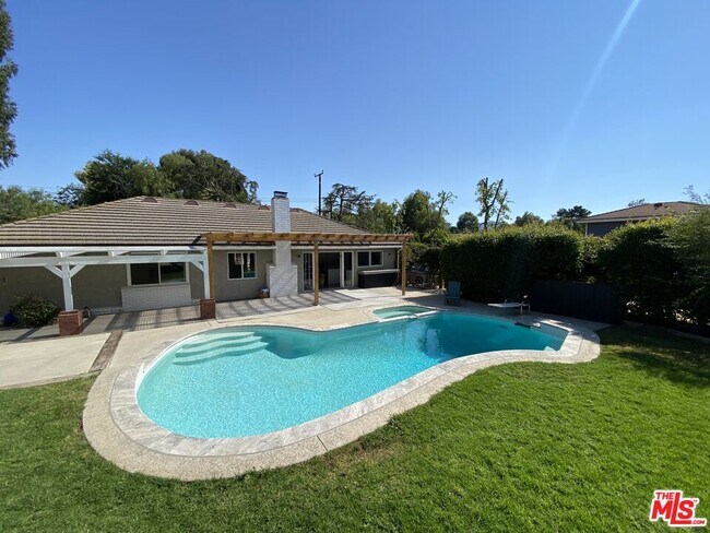 Foto del edificio - 1343 Rancho Ln