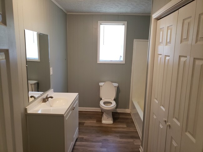 Building Photo - 941 Brewton Lovett Rd