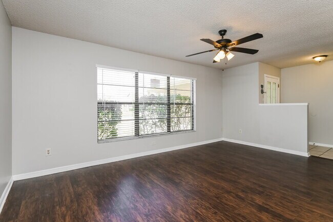 Building Photo - 9124 Palos Verde Dr