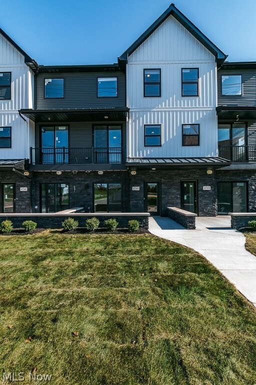 Building Photo - 4752 Walworth Ave