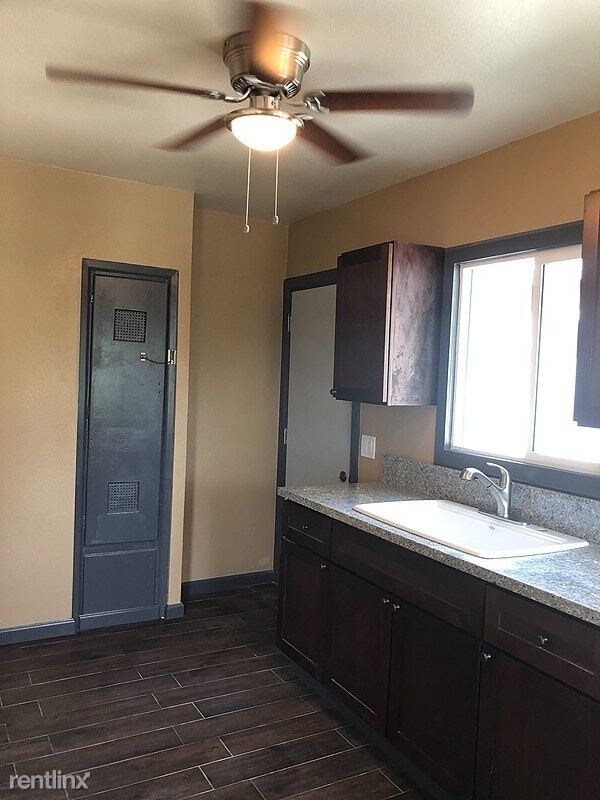 Building Photo - 1 br, 1 bath Apartment - 2809 Willow Place