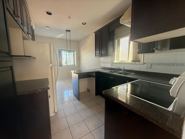 Building Photo - 4138 Inverness St