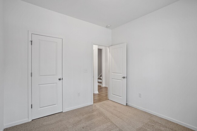 Building Photo - New Build Rental Home at Lake Royal!