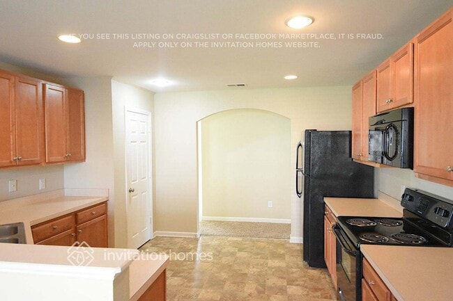 Building Photo - 349 Victory Ln