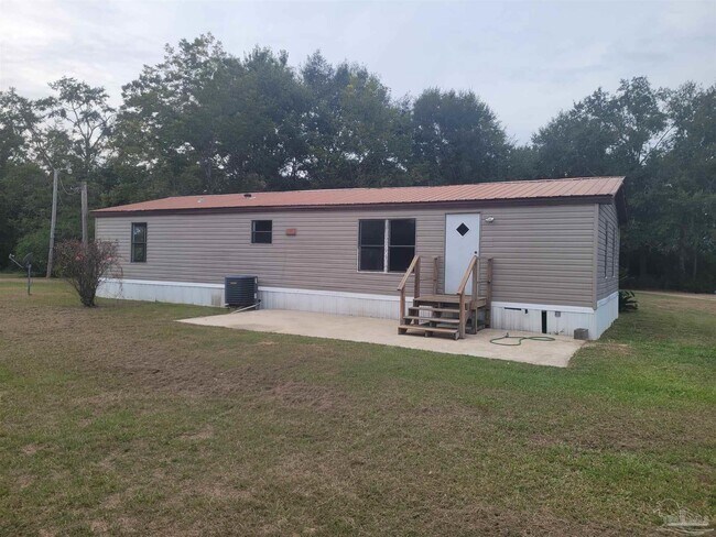 Building Photo - 5861 Greenwood Rd
