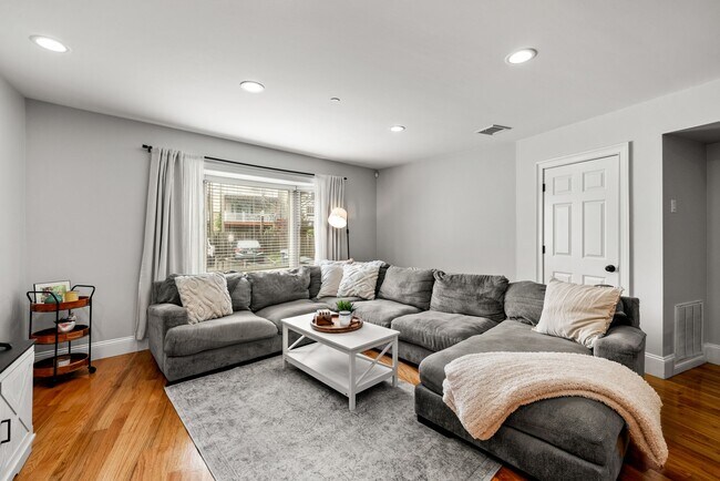 Foto del edificio - 120 W Seventh St