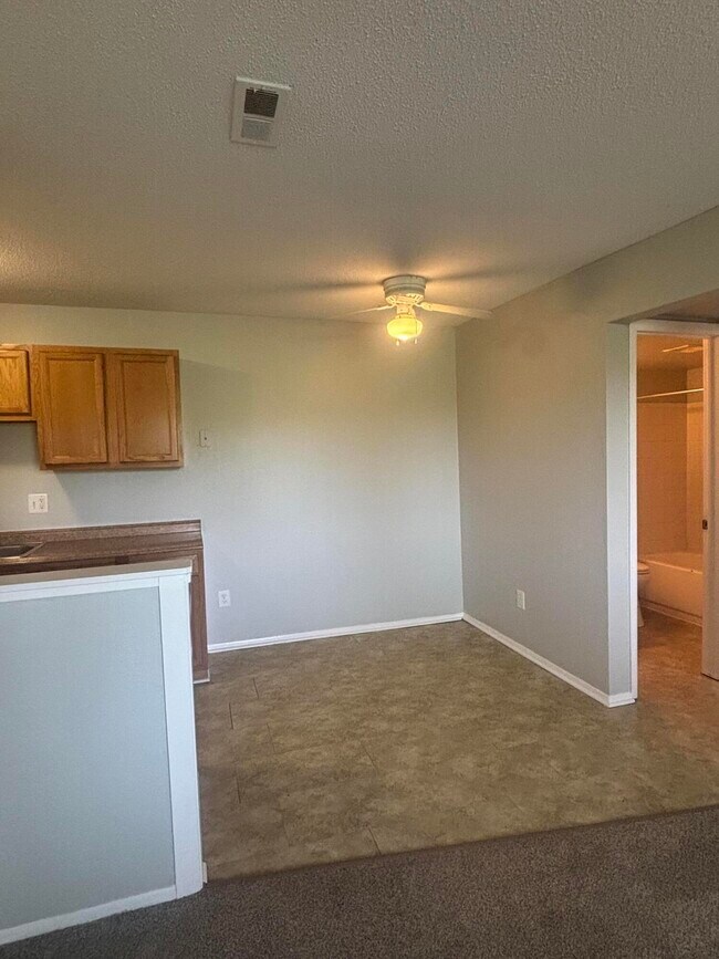 Foto del edificio - 131 Canfield St