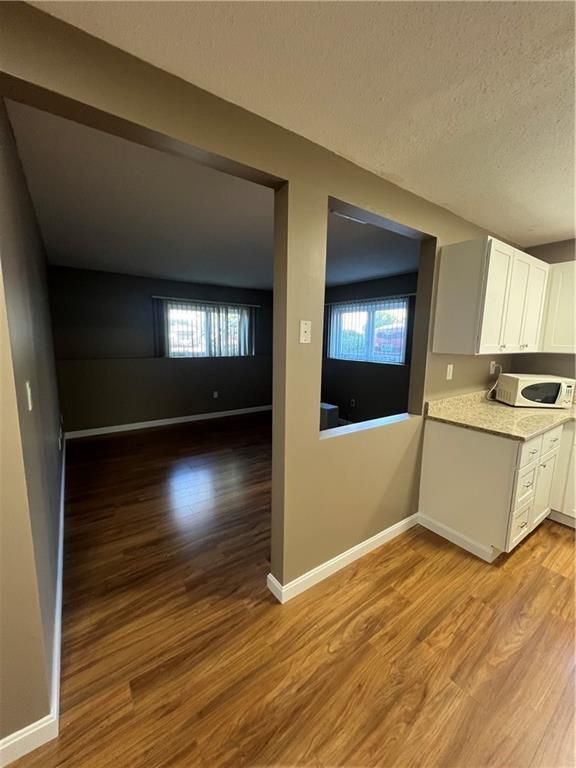 Building Photo - 728 Beverage Hill Ave