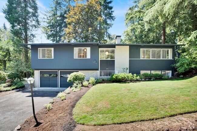 Building Photo - 1931 Mapleleaf Ct