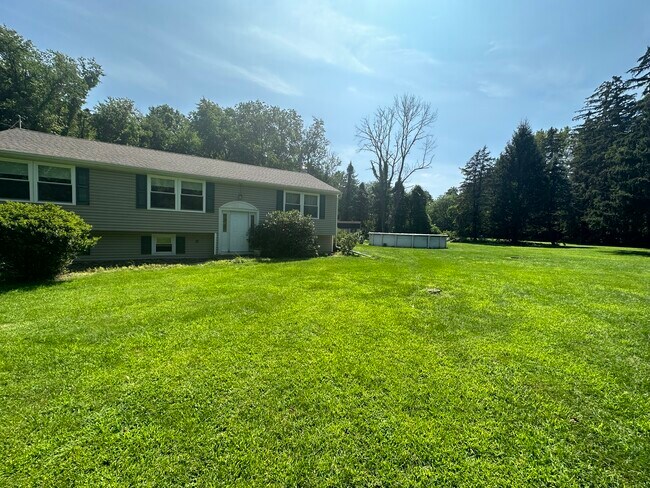 Building Photo - 26 Van Orden Rd