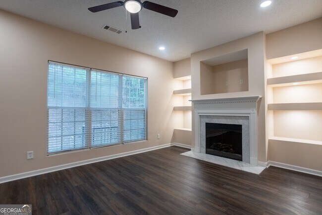Building Photo - 4848 W Park Cir