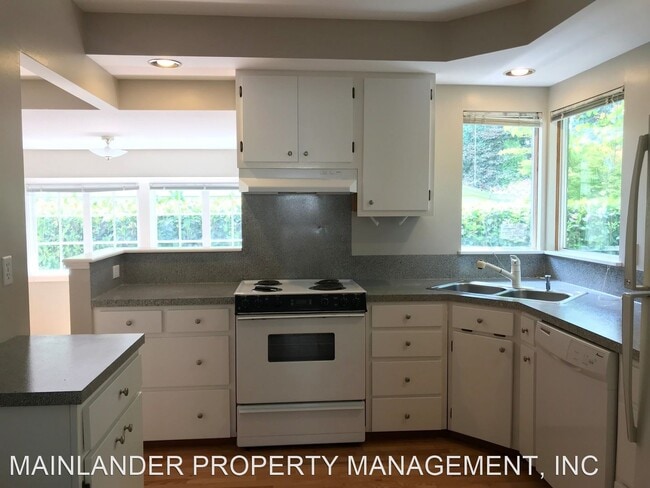 Building Photo - 2 br, 2 bath House - 783 EIGHTH ST