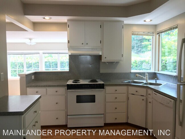 Foto del edificio - 2 br, 2 bath House - 783 EIGHTH ST