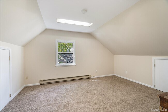 Foto del edificio - 566 US-6