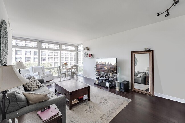 Foto del edificio - 1450 Washington St