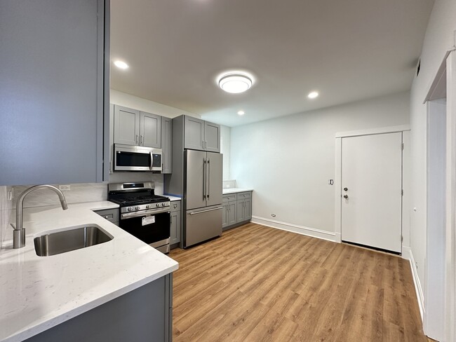 Building Photo - 3713 W Belmont Ave