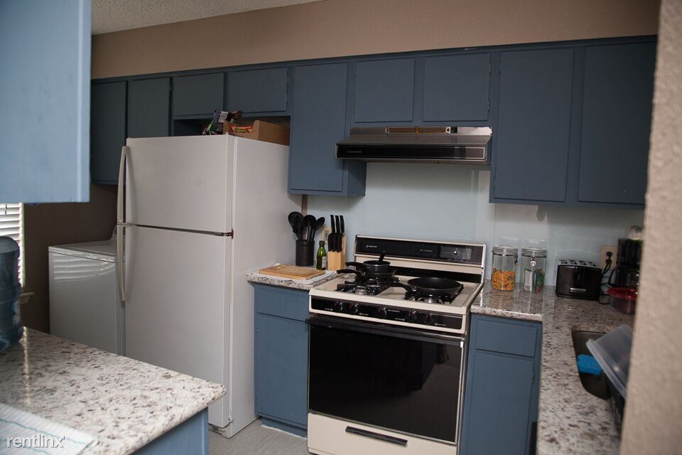 Primary Photo - 1601 W Braker Ln
