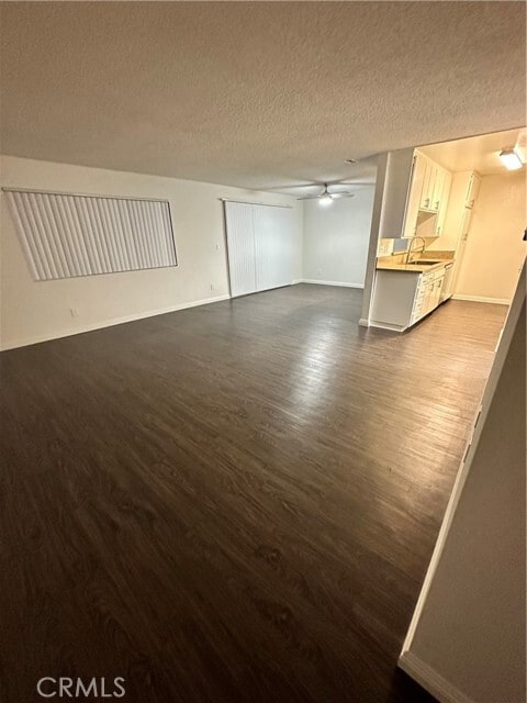 Building Photo - 18225 Kingsdale Ave