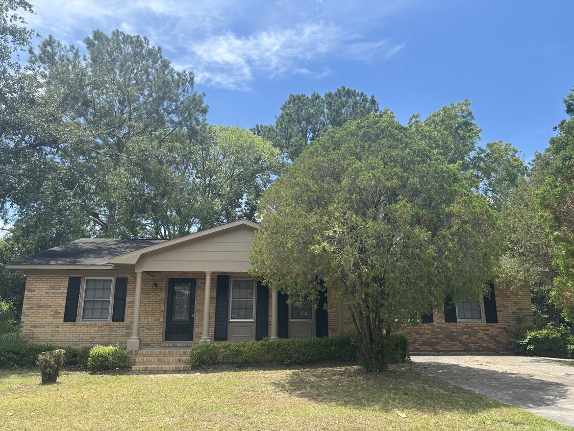 Primary Photo - 2613 Quincy Cir