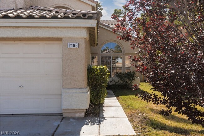 Foto del edificio - 2165 Crestline Falls Pl