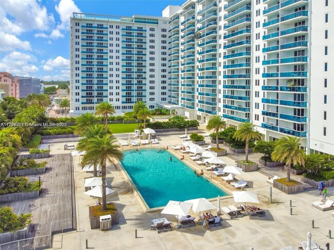 Foto del edificio - 2301 Collins Ave