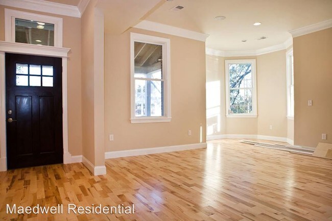 Foto del edificio - 2714 22nd St NE