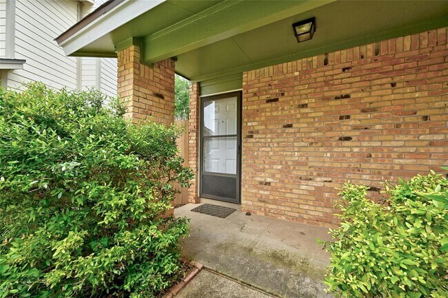Building Photo - 3200 Twinberry Cove