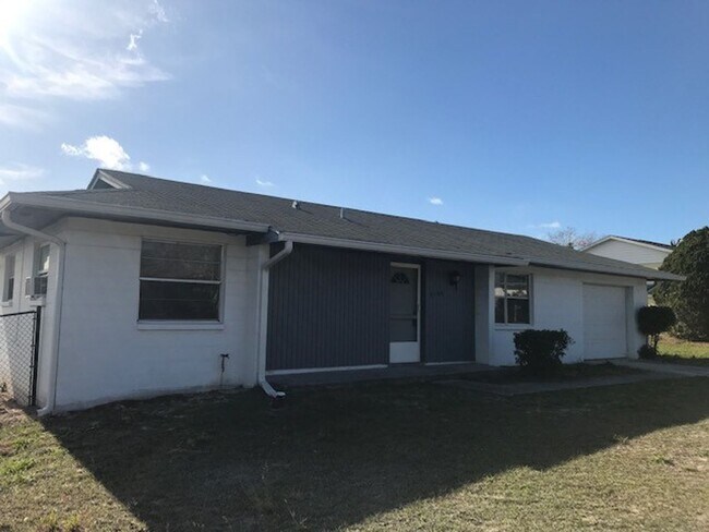 Building Photo - RENTAL APPLICATION ACCEPTED 1/5/24