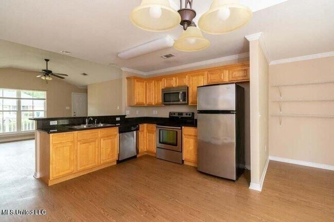 Foto del edificio - LONG BEACH SCHOOLS - 1256 SQ FOOT, 3 BED, ...