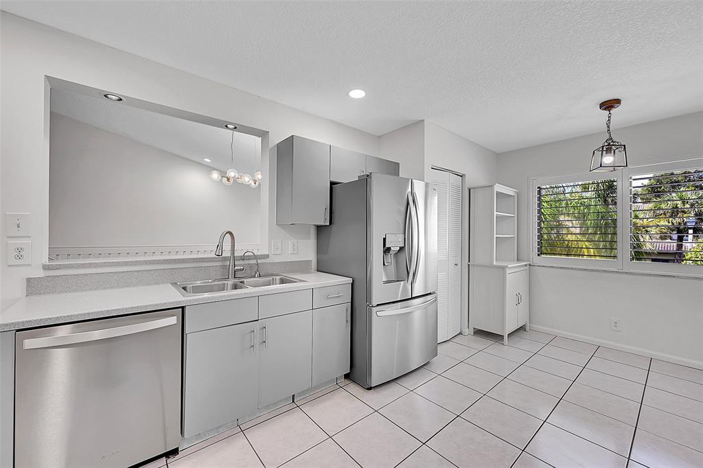 Foto principal - 1002 NW 105th Way