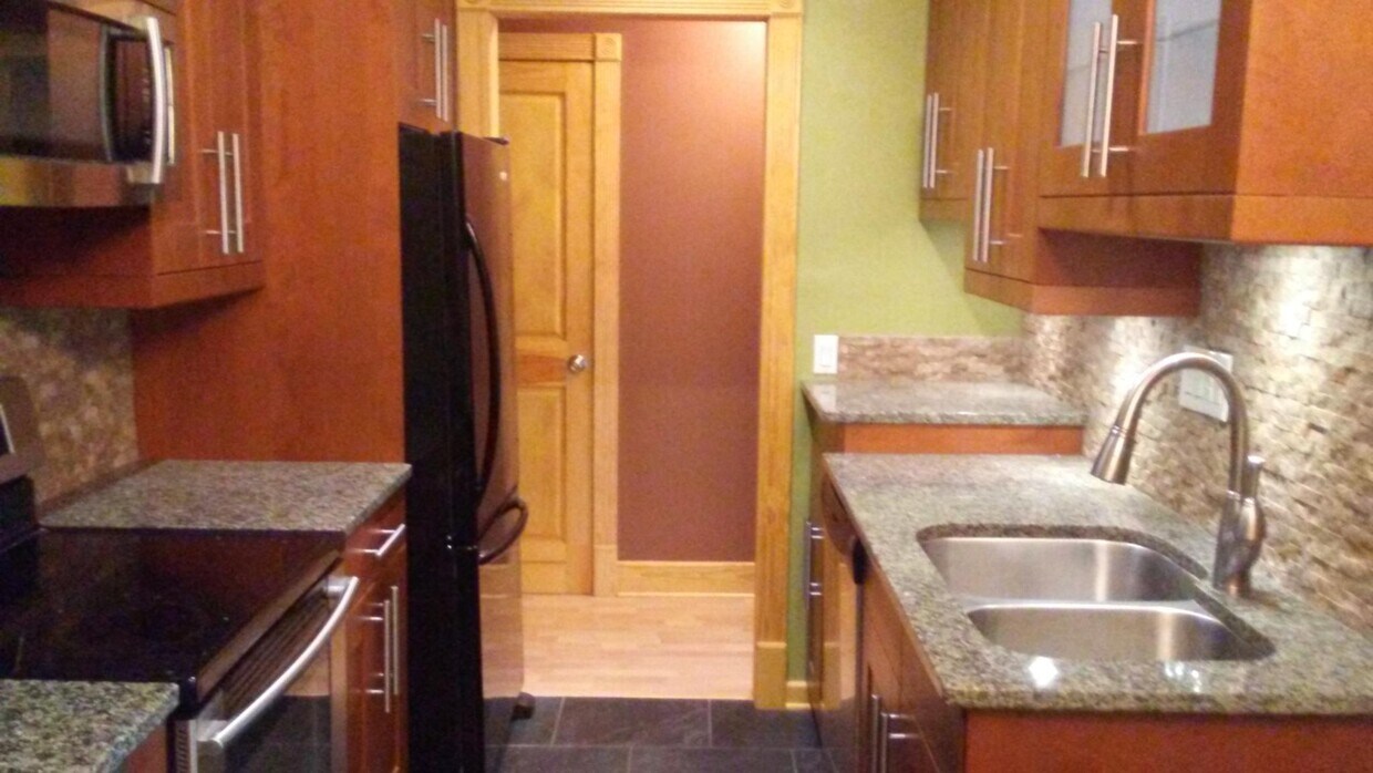 4425 Westlawn Dr, Nashville, TN 37209 Condo for Rent in Nashville, TN