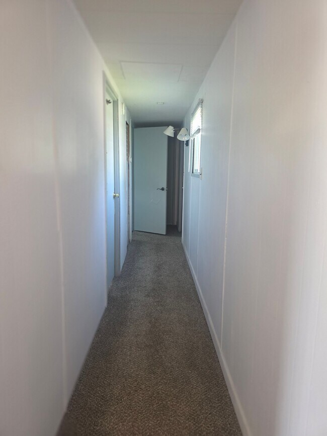 Foto del edificio - 4001 E Denison-Chattaroy Rd