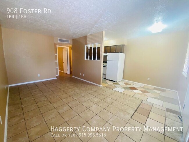Building Photo - 908 Foster Rd