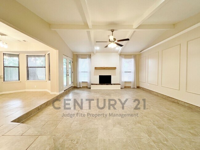Building Photo - 3101 Murphy Dr