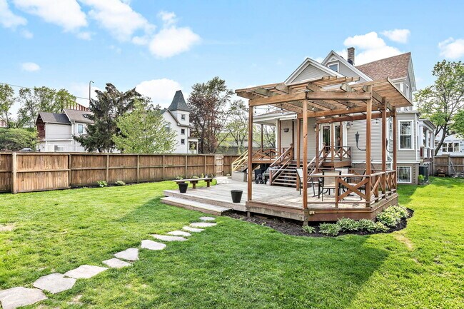 Foto del edificio - 4203 N Kildare Ave