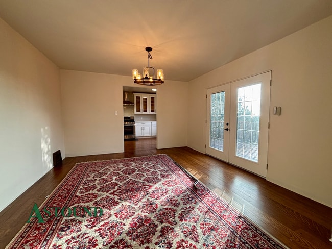 Foto del edificio - 915 Glendome Cir