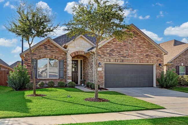 Foto del edificio - 5215 Baroness Ln