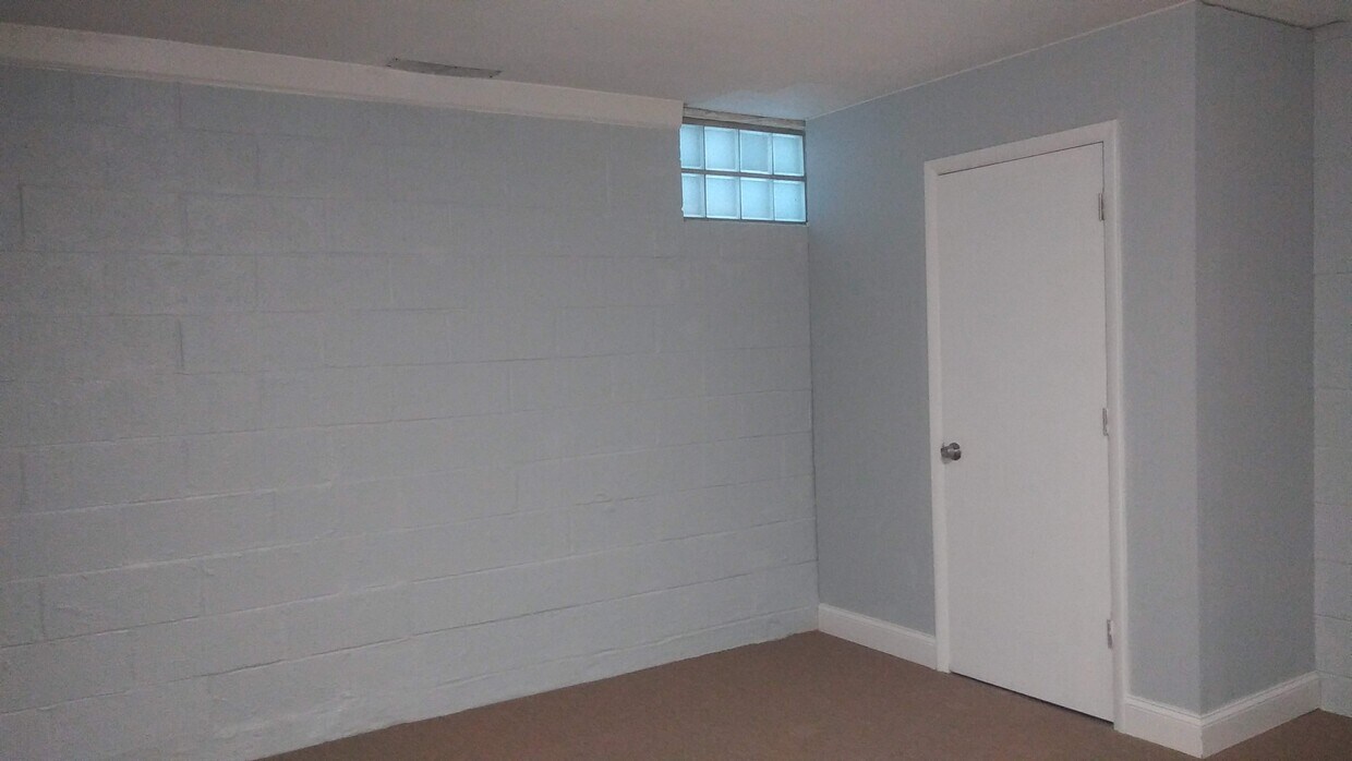 Finished basement - 706 Seawall Rd