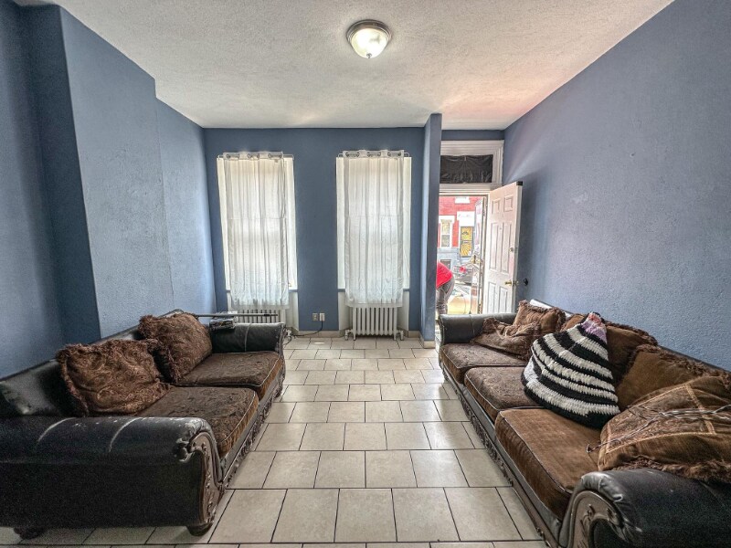 913 W Huntingdon St, Philadelphia, PA 19133 Townhome Rentals in Philadelphia PA