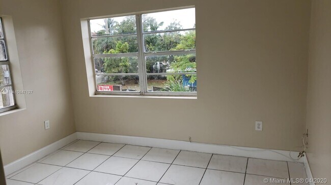 Foto del edificio - 1019 NW 26th St