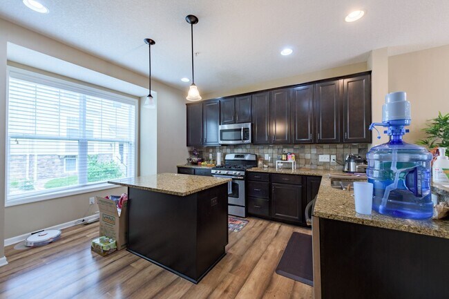 Building Photo - 4 br, 4 bath House - 8275 Norwood Lane N