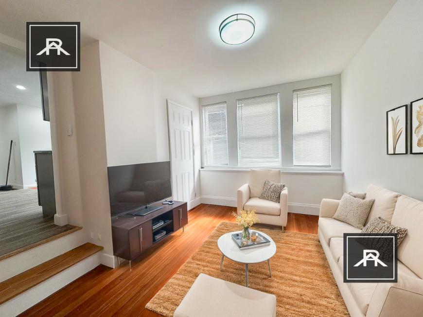 Foto principal - 8 bedroom in Brighton MA 02135