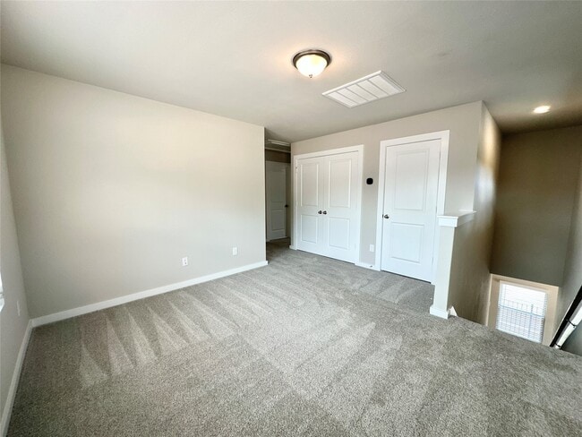 Building Photo - 12176 Ridge Top Dr